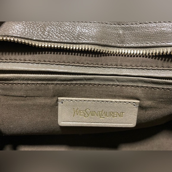 Yves Saint Laurent Chyc Cabas - Picture 13 of 15